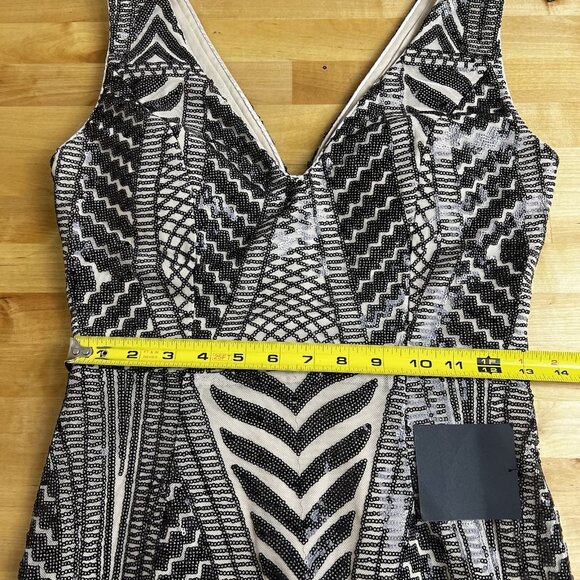 Lulu's Party Like Me Black Light Nude Sequin Bodycon V-Neck Mini Dress Small NEW - Picture 10 of 11